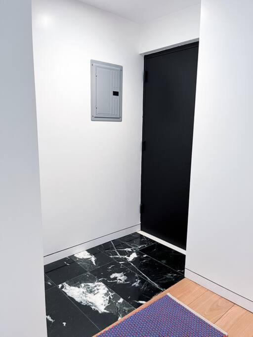 New Cozy Modern Minimalist Stay In Brooklyn At Rem-Casa New York Esterno foto